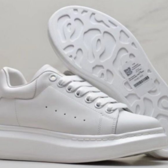 Alexander McQueen Sports shoes, women's  white - Picture 1 of 7